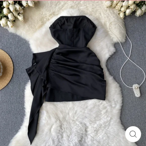 MIAH STRAPLESS PLEATED DRESS - Picture 2 of 5